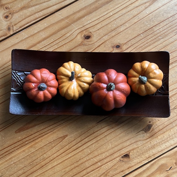 Beautiful Wooden Rectangular Home Decor Tray Magazine included, Pumpkins not. - Picture 4 of 7